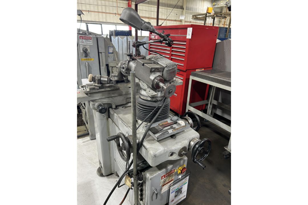 Makino C-40 Tool & Cutter Grinder - Image 4 of 6