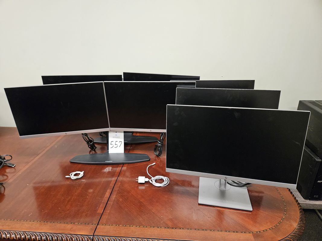 (7) HP E243 24" Monitors