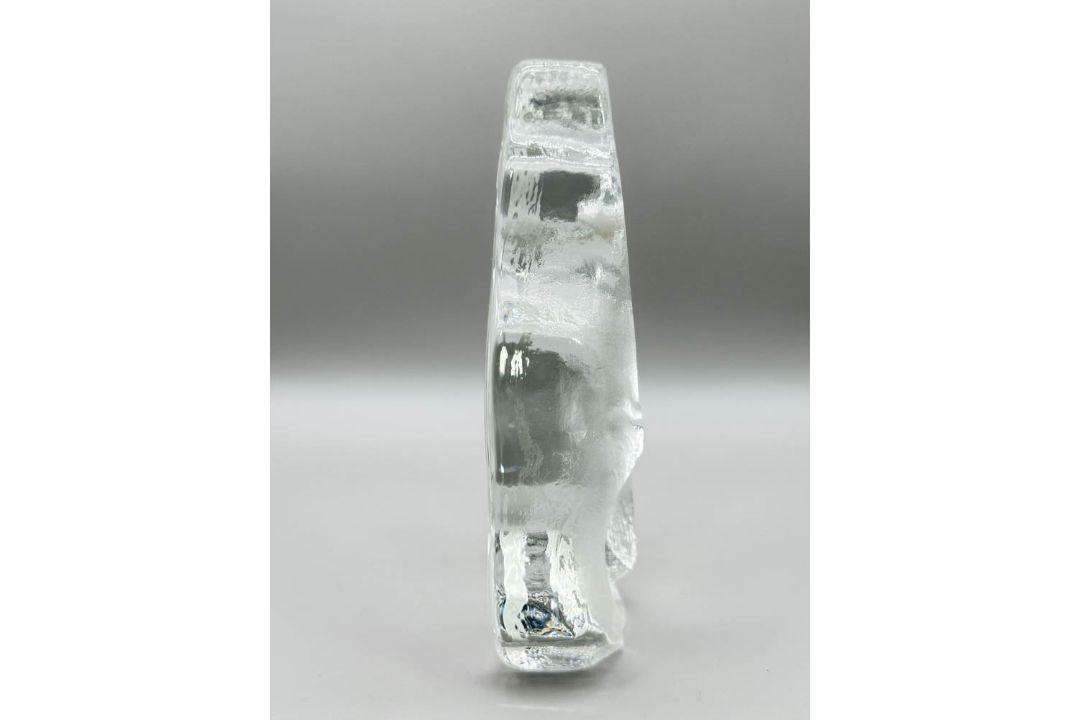 Lead crystal glass Otter paperweight, Mats Jonasson for Maleras Glasbruk, Sweden, late C20th - Image 2 of 8