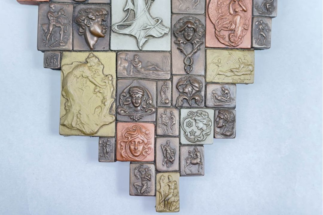 Wall plaque by Giovanni Schoeman depicting classical style figures, signed, 1970s - Image 6 of 7