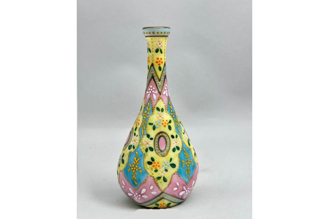 Pair of Bohemian Harrach Glass Vases, Morocco pattern, second half C19th - Image 3 of 10