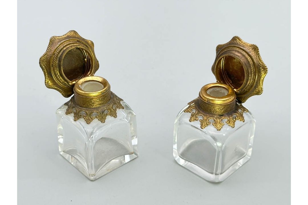 Two Palais Royal or Grand Tour Perfume Bottles, French, second half C19th - Image 7 of 10
