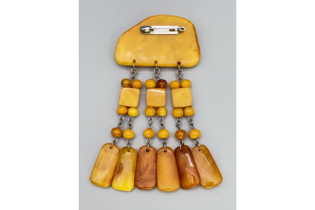 Large butterscotch amber brooch, Denmark, c1970 - Image 5 of 6