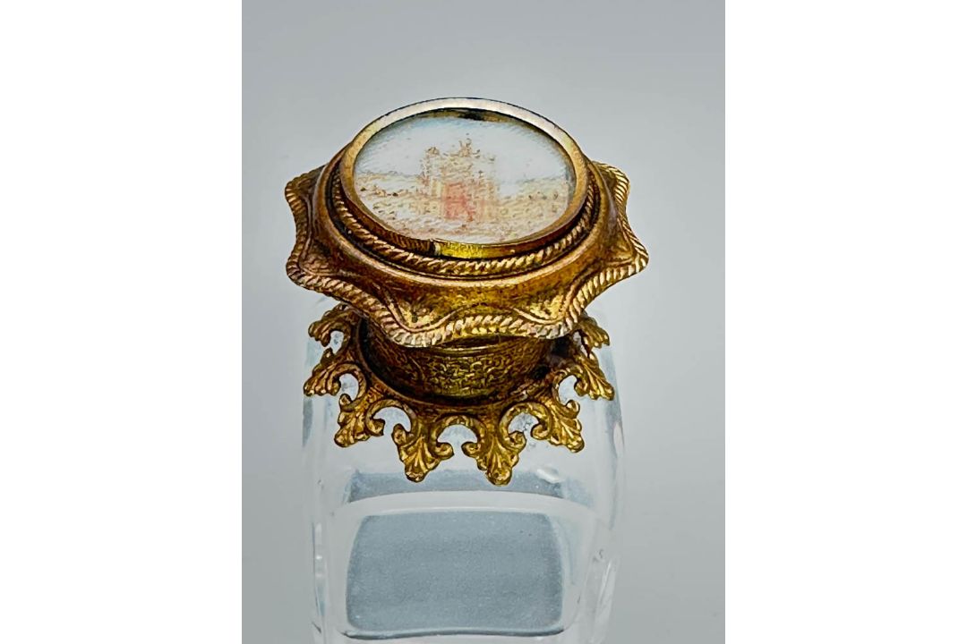 Two Palais Royal or Grand Tour Perfume Bottles, French, second half C19th - Image 5 of 10