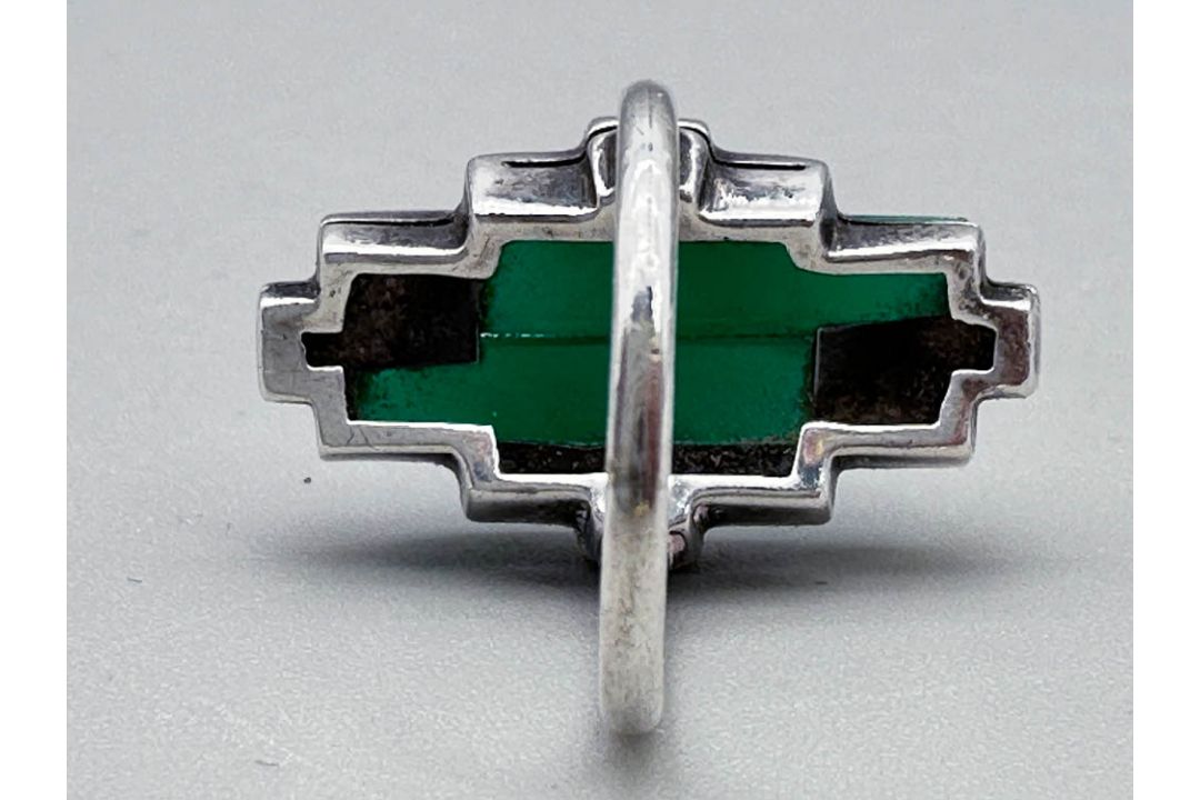 Art Deco silver Ring with chalcedony plaques and marcasites, c1930 - Image 4 of 5