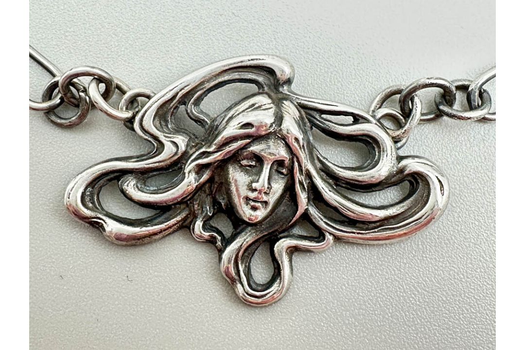 Silver Art Nouveau Necklace with a lady's head, French c1900 - Image 1 of 7