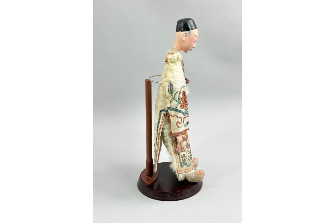 Chinese Doll of a man dressed in traditional costume, signed, early C20th. - Image 2 of 10