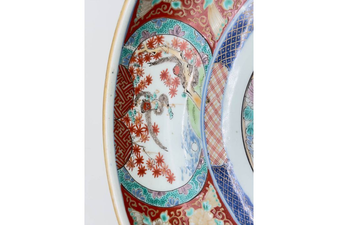 Japanese Arita shallow Bowl, second half C19th - Image 7 of 10