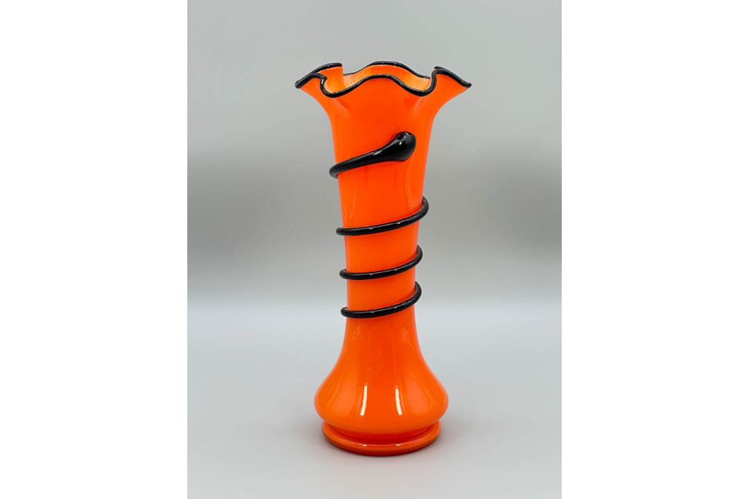 Orange tango glass Vase, possibly Loetz, Czechoslovakia , 1920s/1930s - Image 1 of 6