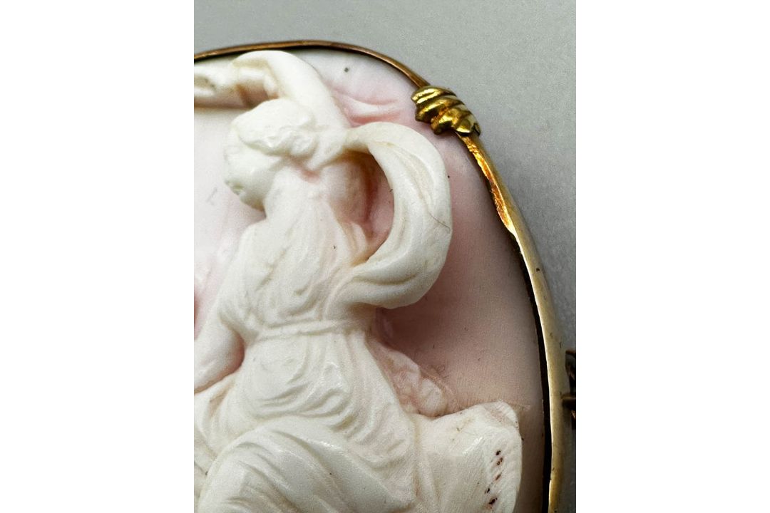 Large allegorical coral cameo Brooch, c1850 - Image 4 of 9
