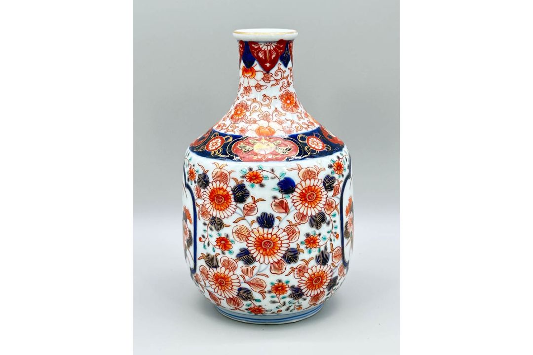 Japanese Fukagawa Imari Vase of Sake Bottle Form, Koransha Mark, circa 1880 - Image 2 of 8