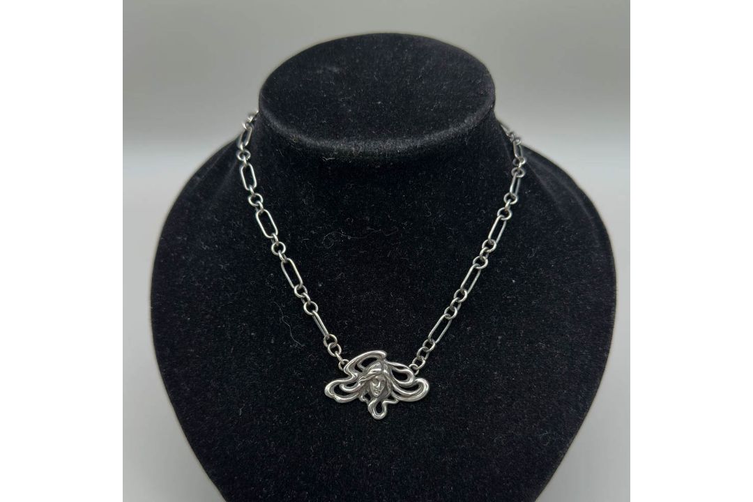 Silver Art Nouveau Necklace with a lady's head, French c1900 - Image 7 of 7