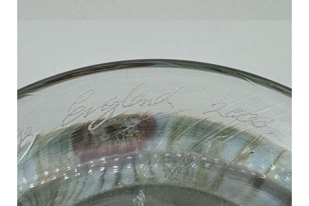 Cameo art glass Vase decorated lilies, Jonathan Harris Glass, signed and dated 2006 - Image 3 of 12