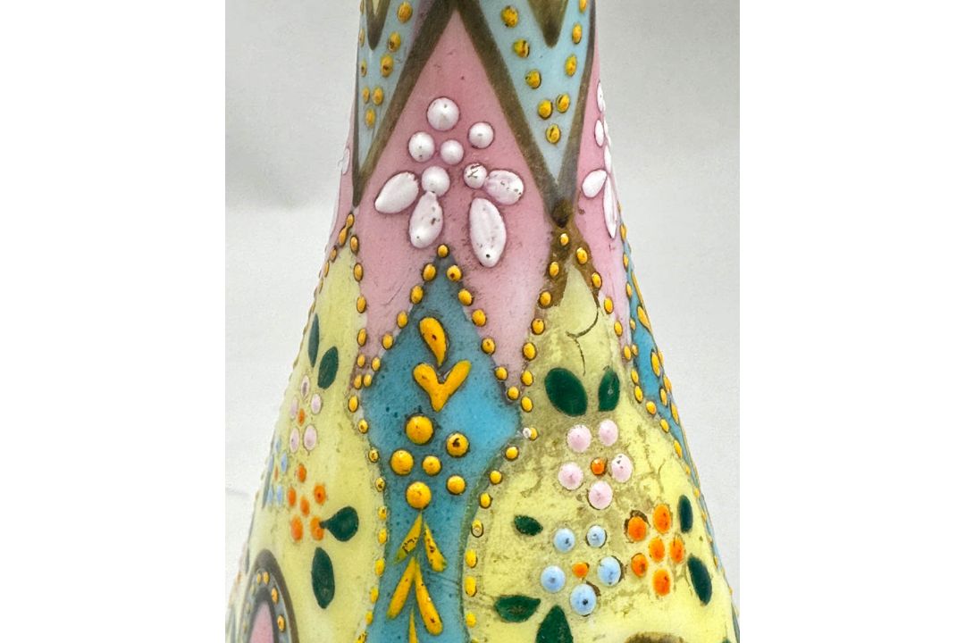 Pair of Bohemian Harrach Glass Vases, Morocco pattern, second half C19th - Image 6 of 10