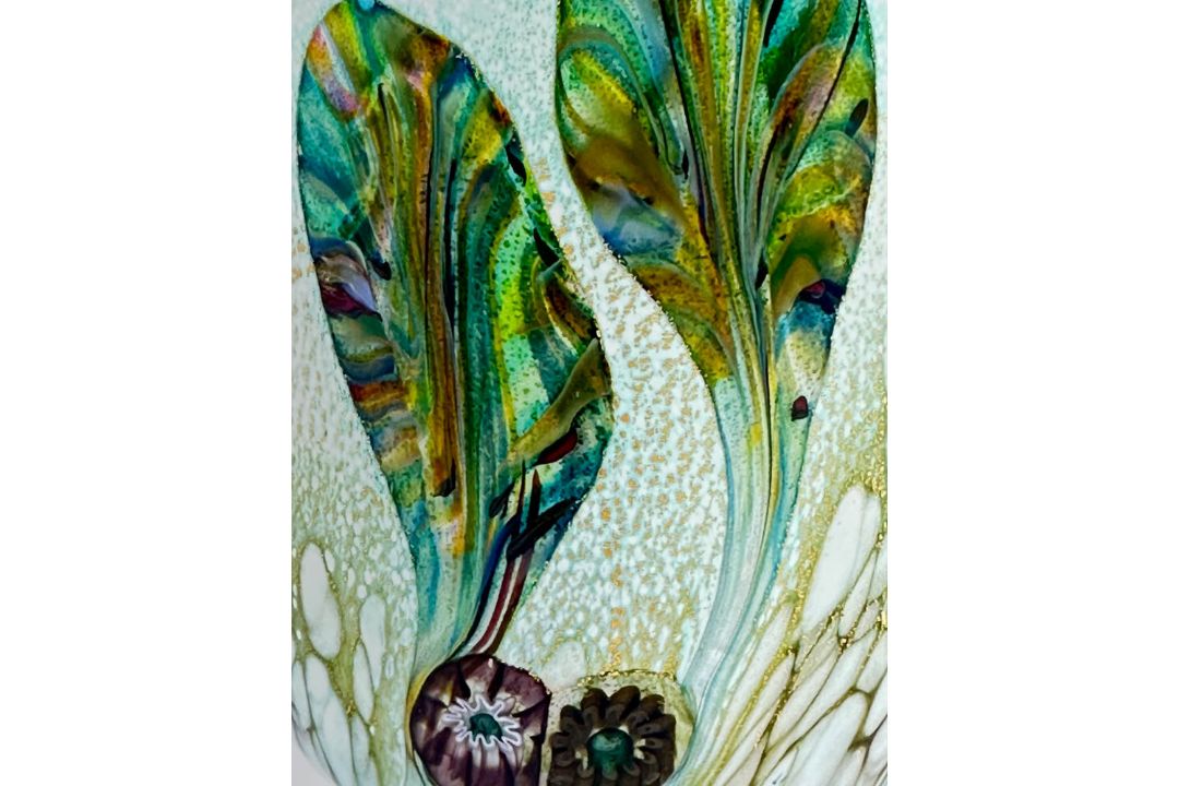Cameo art glass Vase decorated lilies, Jonathan Harris Glass, signed and dated 2006 - Image 7 of 12