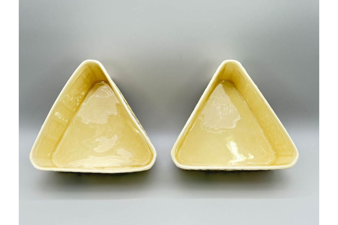 Unusual Pair of triangular form Aztec pattern Planters, Shorter and Son, second half C20th - Image 9 of 12