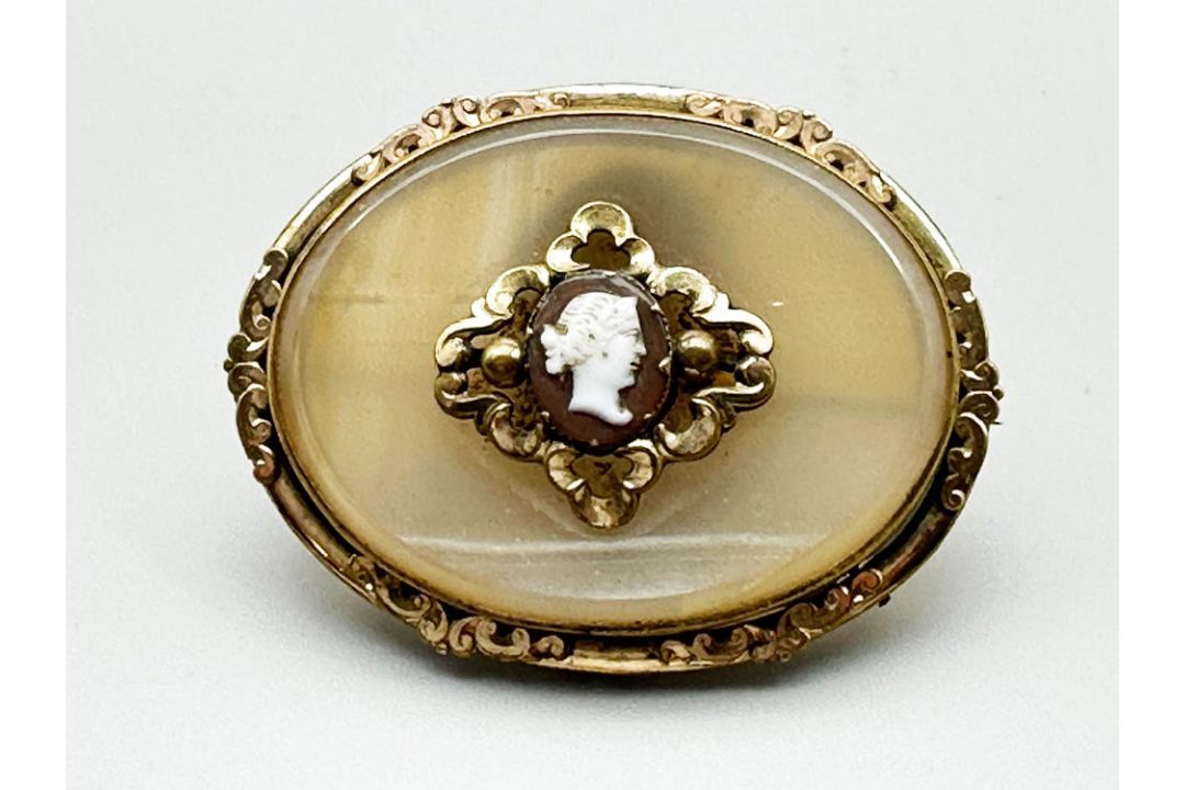 Georgian agate brooch with cameo mount, c1820 - Image 2 of 6