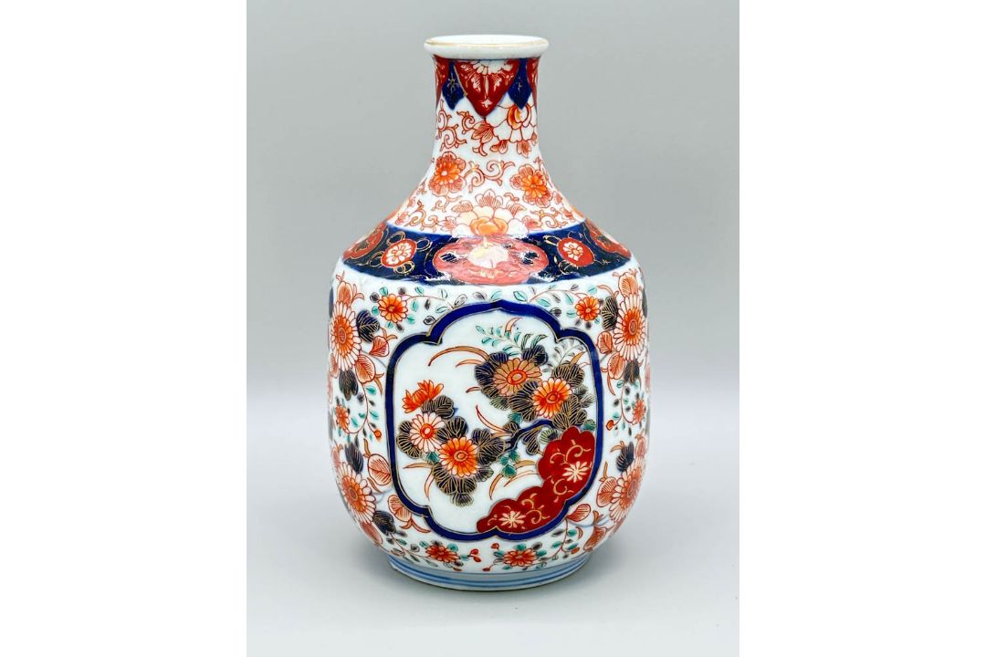 Japanese Fukagawa Imari Vase of Sake Bottle Form, Koransha Mark, circa 1880 - Image 3 of 8