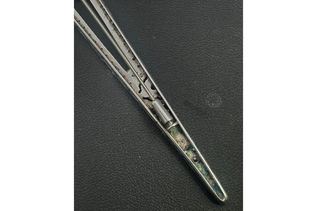Stunning Art Deco silver brooch with paste stones, c1930 - Image 7 of 9