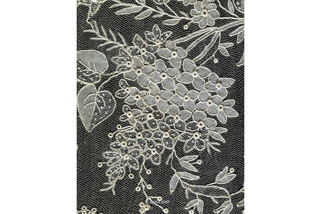 Lace picture of a lady, framed, probably early C20th - Image 11 of 11