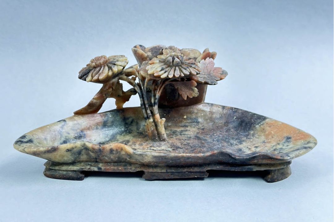 Chinese Soapstone Brushwasher with flowering lotus, early C20th - Image 1 of 10
