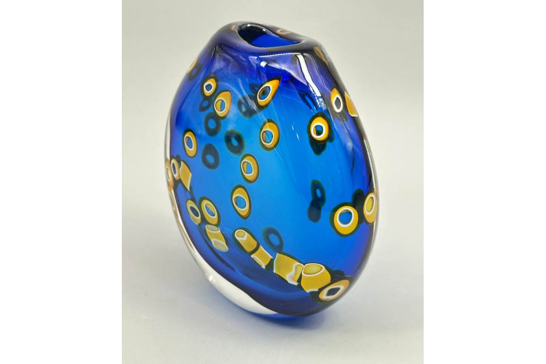 Hula Pattern glass Vase by Bob Crooks, signed by the artist, modern - Image 4 of 7