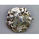 Silver Art Nouveau brooch with a profile head of a lady, French, c1900