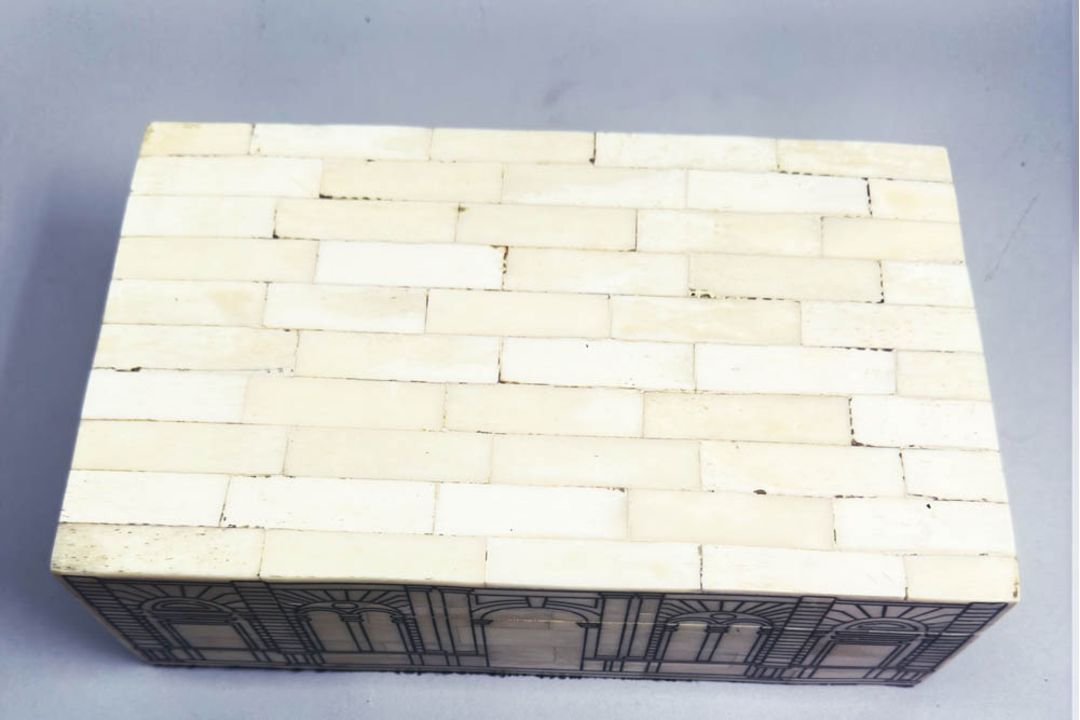 Bone parquetry box decorated in the manner of Fornasetti, Venetian, mid C20th - Image 5 of 7