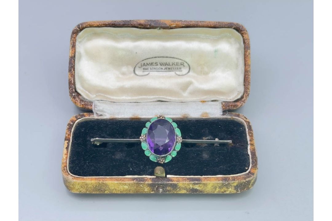Art Nouveau brooch with a large amethyst and enamel work set in silver, c1920 - Image 7 of 8