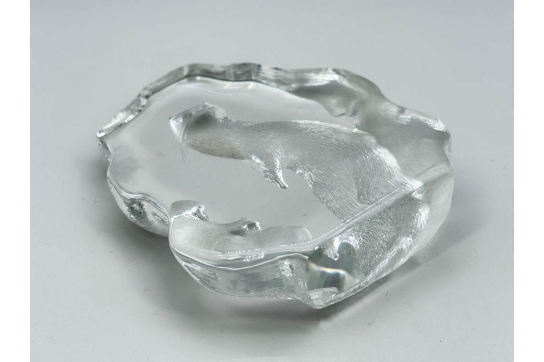 Lead crystal glass Otter paperweight, Mats Jonasson for Maleras Glasbruk, Sweden, late C20th - Image 6 of 8