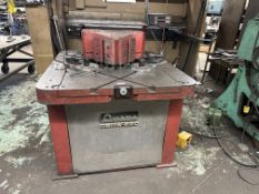 Amada CSHW-220 Hydraulic Corner Notcher