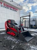 Unused Shangqi Mini Skid Steer Loader Track Loaders with KUBOTA Engine(Location: Freeport, NY)