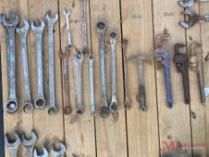 SET OF 7/8