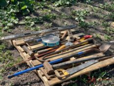 CONTENTS OF PALLET: MISC TYPES OF HAND TOOLS