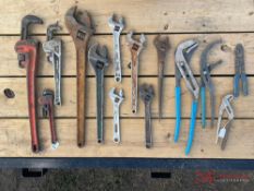 SET OF (3) PIPE WRENCHES, (7) CRESCENT WRENCHES, (4) PLIERS