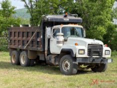 1999 MACK RD690S T/A DUMP TRUCK