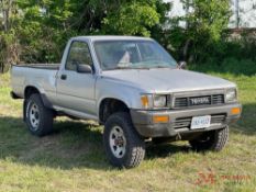 1991 TOYOTA PICKUP TRUCK