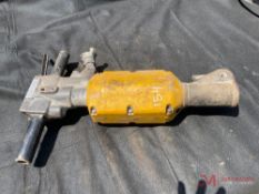 PNEUMATIC JACK HAMMER