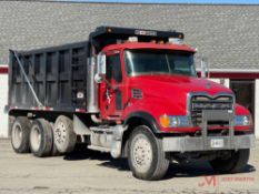 2005 MACK GRANITE CV713 TRI-AXLE DUMP TRUCK