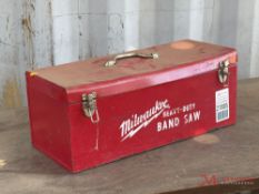 MILWAWKEE HEAVY- DUTY BAND SAW