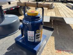 NAPA PROFESSIONAL 50 TON HYDRAULIC BOTTLE JACK