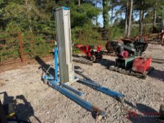 GENIE SLA25 MATERIAL LIFT