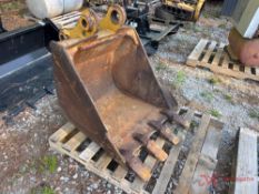 28 EXCAVATOR TOOTH BUCKET