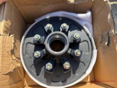 UNUSED 8 LUG TRAILER HUB