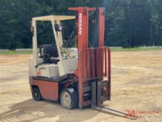 NISSAN 30 STRAIGHT MAST FORKLIFT