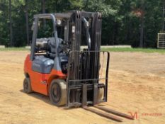 TOYOTA 7FGU25 STRAIGHT MAST FORKLIF
