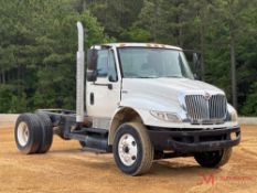 2013 INTERNATIONAL 4300 DURASTAR CAB & CHASSIS TRUCK