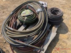 CONTENTS OF PALLET MISC. SIZED NEW AND USED GARDEN HOSES