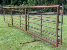 (1) NEW 24' FREE STANDING 8 BAR PANEL WITH GATE
