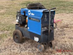 MILLER THE LEGEND AEAD-200LE PORTABLE WELDER